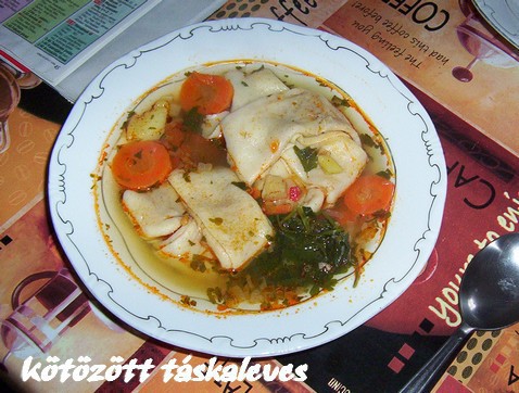Kötözött tésztaleves
