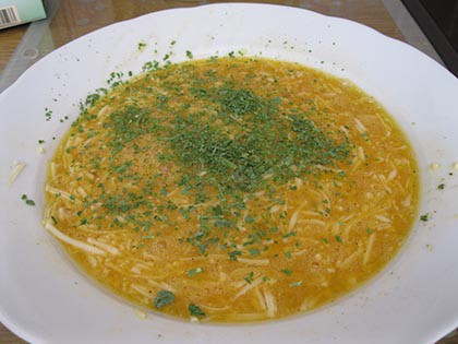 Olasz tojásleves (Stracciatella)(Gyöngyitől)