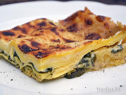 Spenótos, cukkinis lasagne