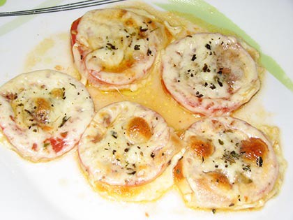Sült paradicsom mozzarellával