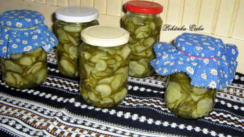 Uborkasaláta télire.