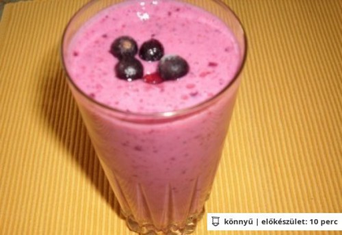 Erdei vegyes gyümölcs smoothie