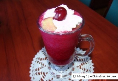 Meggyes-rebarbarás smoothie
