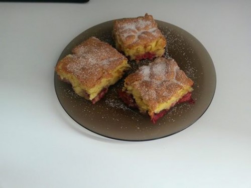 Meggyes Piskóta