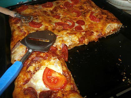 PIZZA 2. (magyaros)