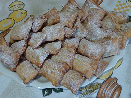 Strudli,szílvalekvárral,túróval