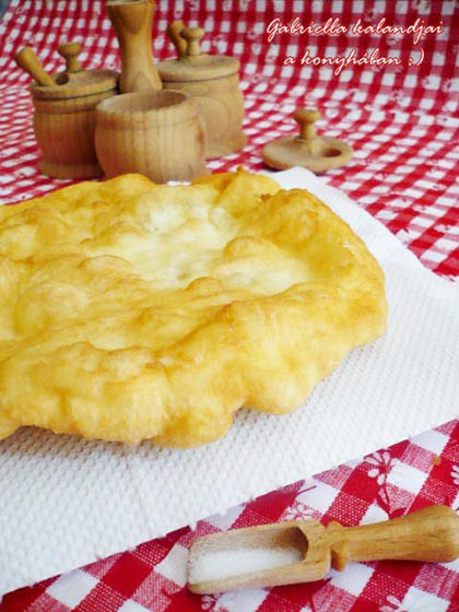 Hűtőben kelesztett lángos