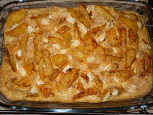 Mozzarellás baconös burgonya a sütőből