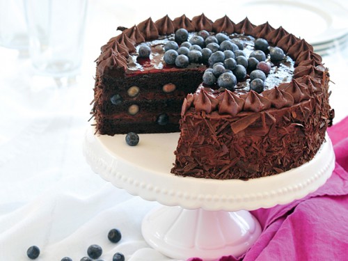 Áfonyás csokoládétorta