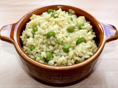 Zöldborsós hagymás bulgur