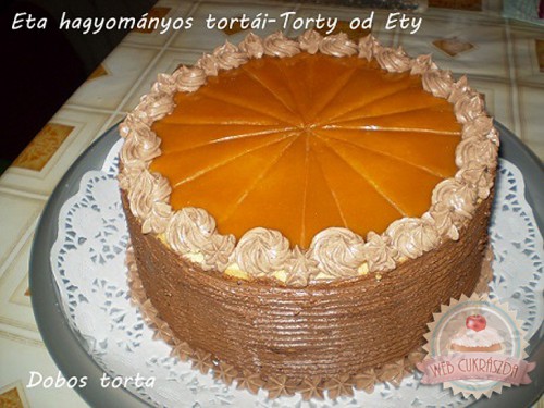 Dobos torta Eta módra
