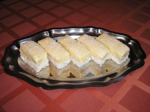 RAFFAELLÓ SZELET