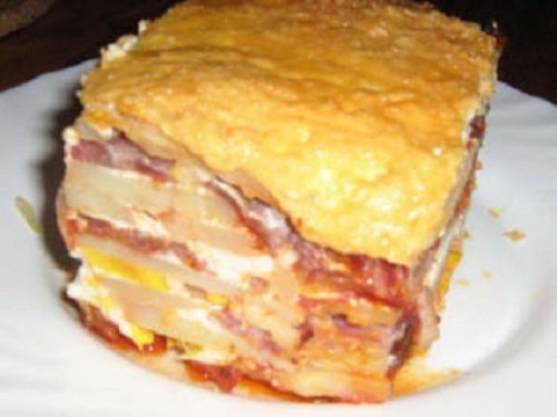 Rakott burgonya gazdagon