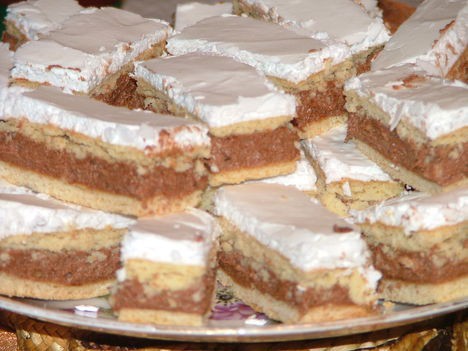 KATA szelet