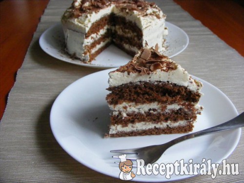 Kávés-mascarponés tiramisu torta