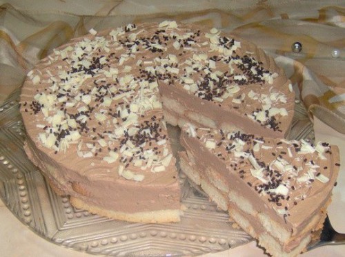 Főzött csokoládékémes gyors torta