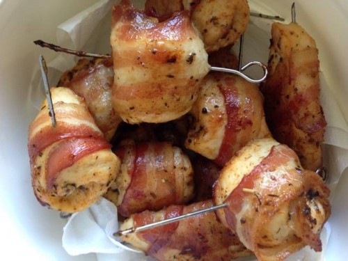 Baconbe tekert csirkemell