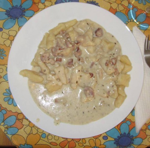 Tejszínes-baconös szósz