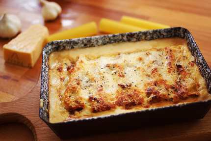 ZÉ-FÉLE CANNELLONI SÜLT PARADICSOMMAL, FOKHAGYMÁVAL