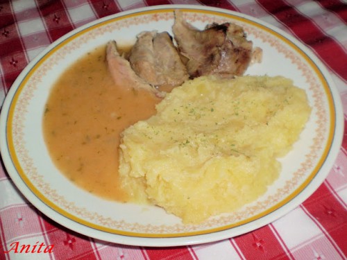 SÓBAFŐTT BORJÚHÚSBÓL