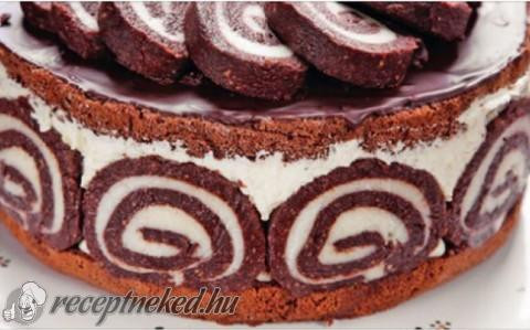 Keksztekercs torta