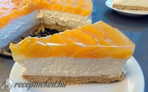 Barackos sajttorta