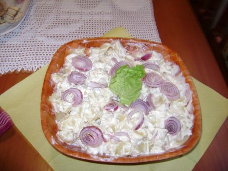 Lila hagymás krumlisaláta