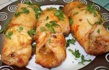 Csirkemell - Sajttal-gombával töltött csirkemell -OK