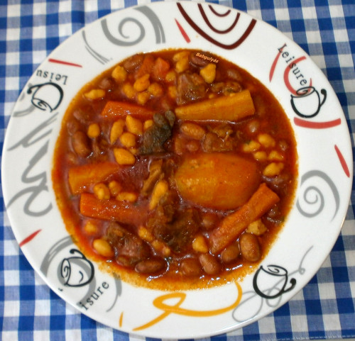 Bableves csipetkével-babgulyás