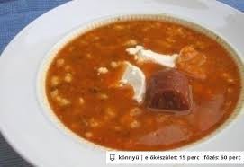 Bableves csipetkével, kolbásszal