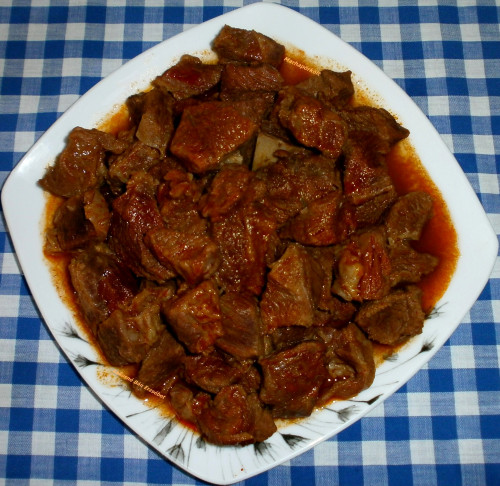 Vörösboros marhapörkölt