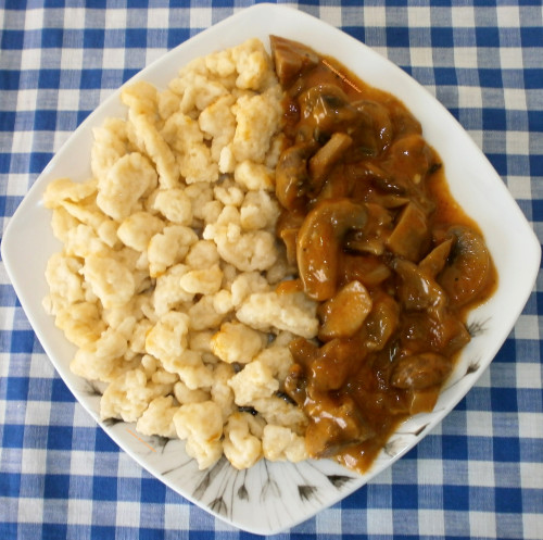 Gombapörkölt galuskával.