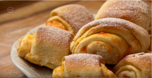 BUKTA! Puhi krumplis kelt tészta