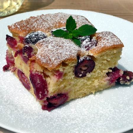 Kevert tésztás meggyes Pite