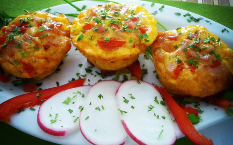 Tojásrántotta muffinformában