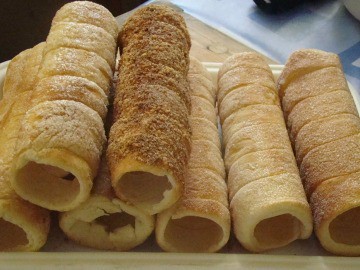 Kürtöskalács otthon, házilag, sütőben sütve