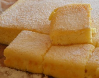 Ötperces túrós bögrésen