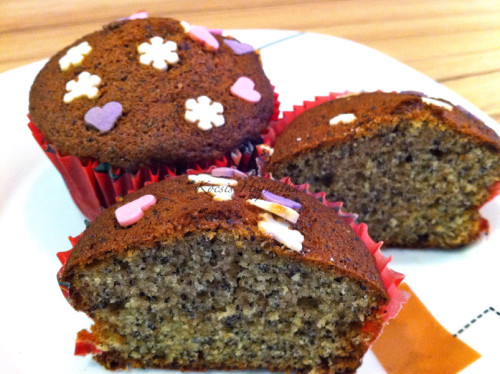 Cukkinis mákos citromos muffin