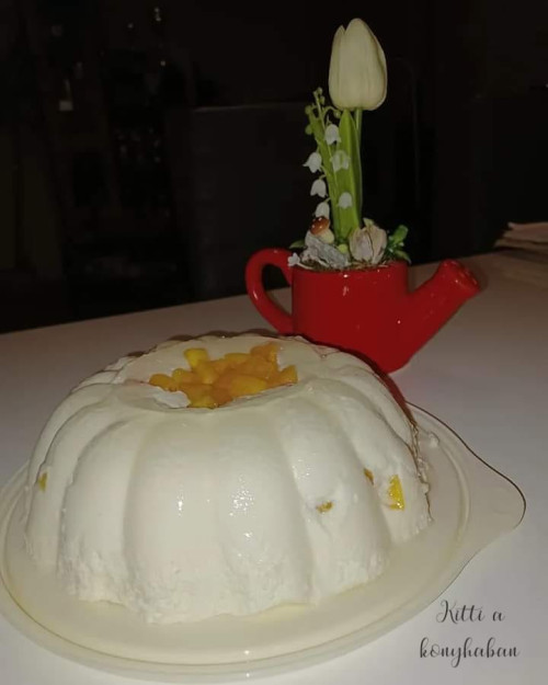 Joghurttorta gyűrűformában