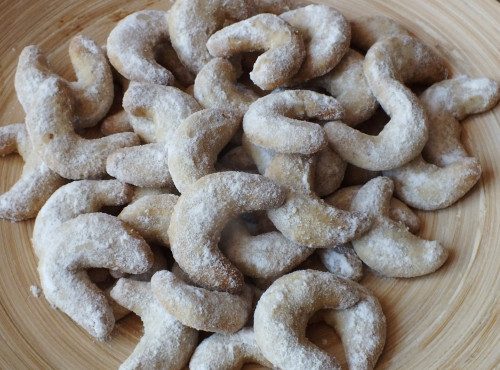  Nußkipferl