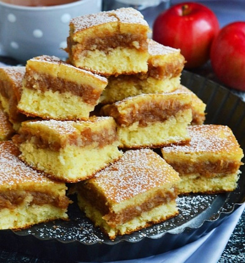 Rührkuchen mit geriebene Äpfeln 