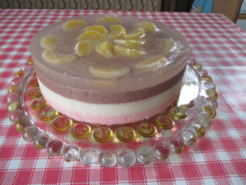 Bunte Geschichtete Grießtorte